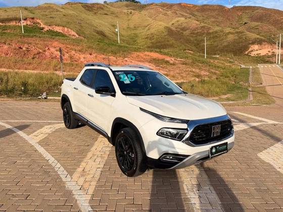 FIAT TORO 1.3 TURBO 270 FLEX VOLCANO AT6 FIAT TORO 1.3 TURBO 270 FLEX VOLCANO AT6